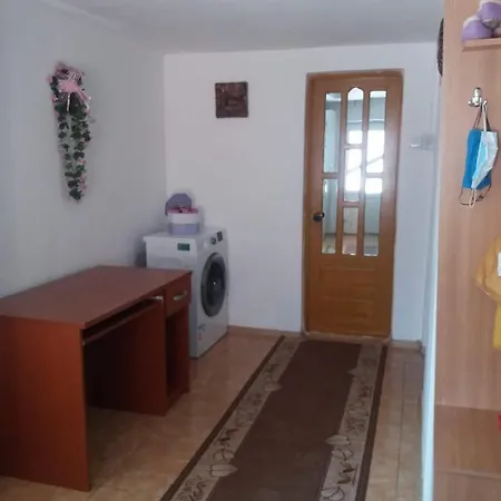 Casa vacanze Cazare La Corbu Aproape De Mare-Casa Radu *